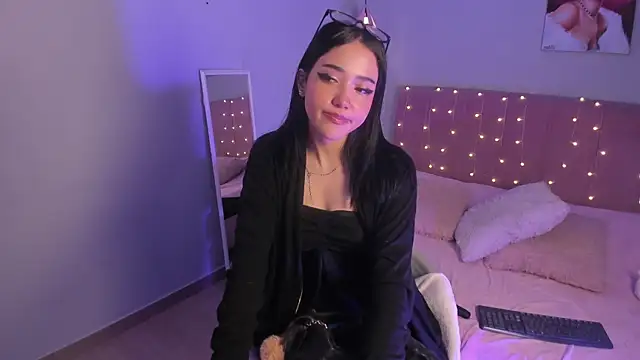 دردشة ela_petit الجنسية المباشرة