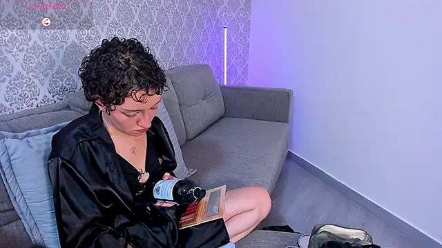 NohaCooper live XXX chat