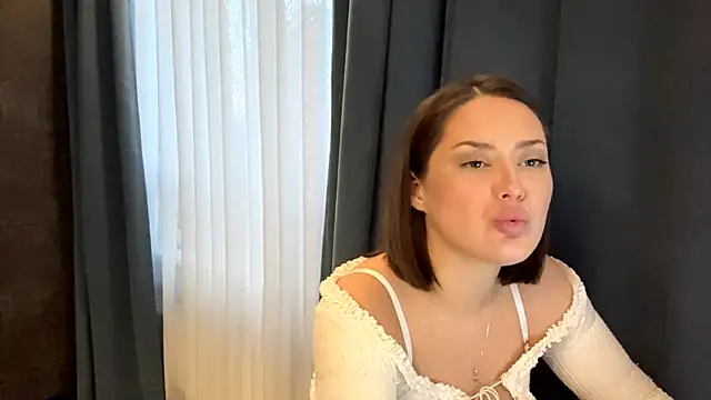 FeeedParanoid live XXX chat