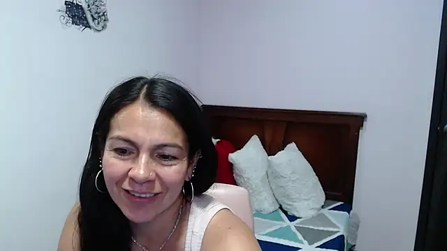 camilavargas_'s Live XXX Chat