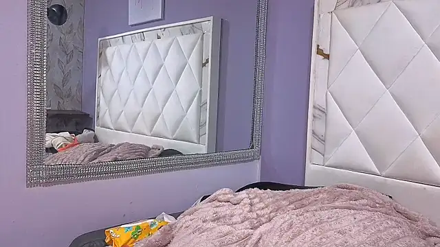 steff_bratz Adlı Modelin Canlı XXX Sohbeti