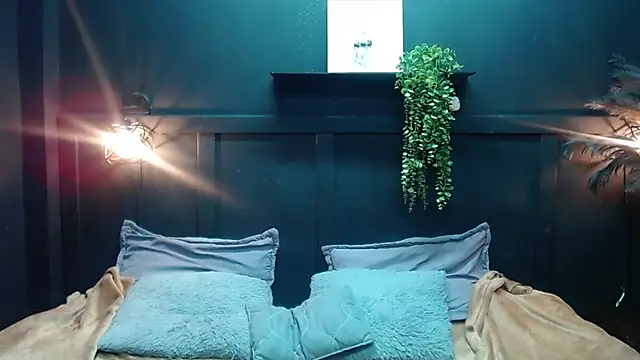 LiliMoon__'s Live XXX Chat