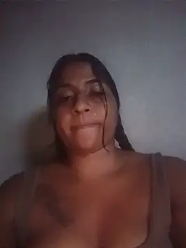 Živý XXX chat Giselabrunette25