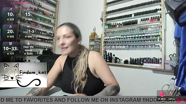 Katt-findom Chat XXX in diretta