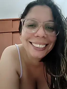 Chat +18 de Carliina_Soussa ao vivo