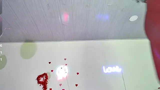Ellie_Cute7: απευθείας συνομιλία ΧΧΧ