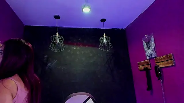 Alexa_Slave élő XXX-chatje