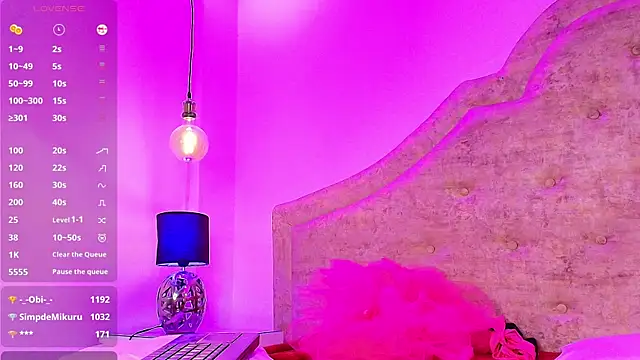 Chatroom XXX en direct de Violette_Noir