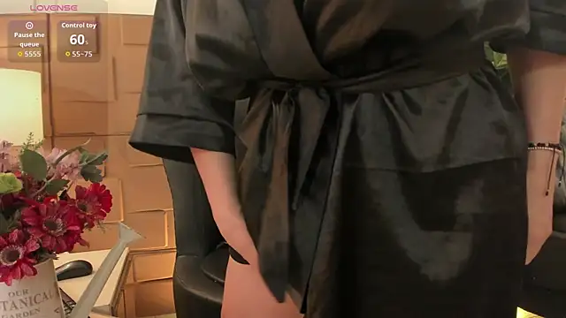NaomyRiveraのライブXXXチャット
