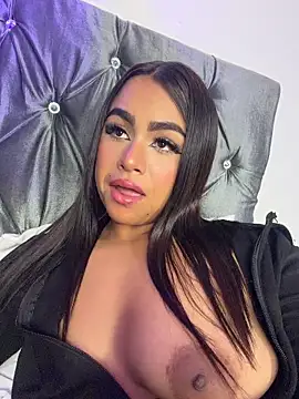 Chat XXX en directo de Aliceroys__