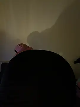 NiaBeurette Adlı Modelin Canlı XXX Sohbeti