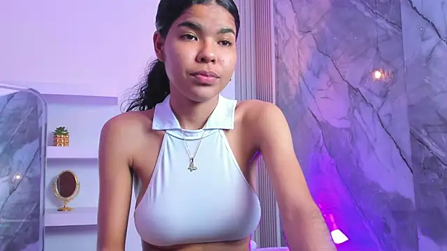 IsabellaMonet – Naživo XXX chat