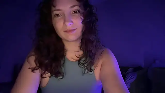 Irvenaa Chat XXX live