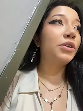 BarbieBonnet Chat XXX in diretta