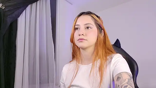 annie_mora's Live XXX Chat