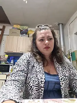 XXX chat uživo modela Jyleta