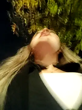 alana_69 Adlı Modelin Canlı XXX Sohbeti