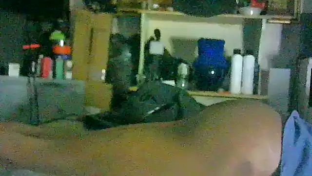 Chat XXX en directo de CR3M3_FIR3