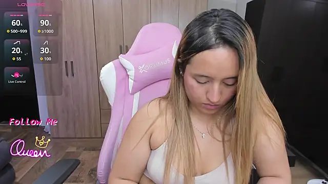 ema_tayy Chat XXX live