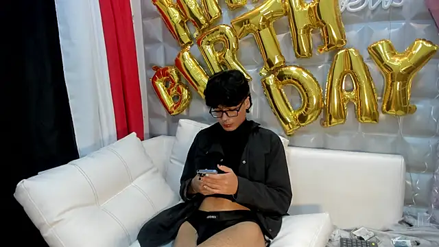 XXX chat uživo modela maximo_2019