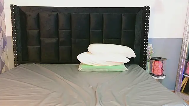 XXX chat uživo modela dominikk018