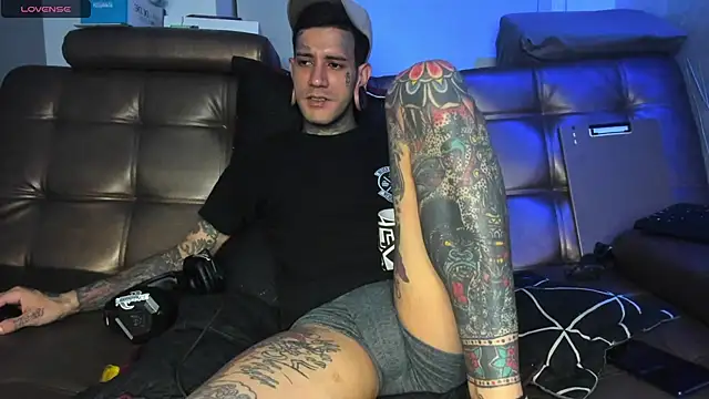 Chat +18 de jhonny__ackerman ao vivo