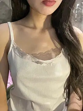Bella_sexy98 网络视讯表演