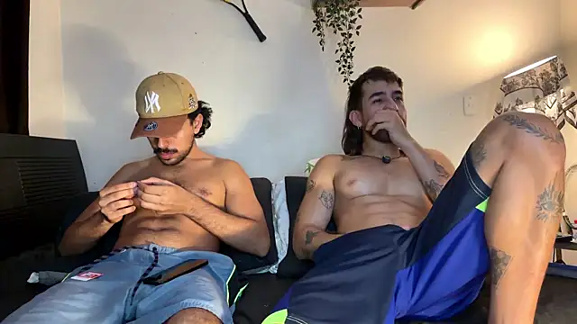 Aaron_wheel 라이브 XXX 채팅