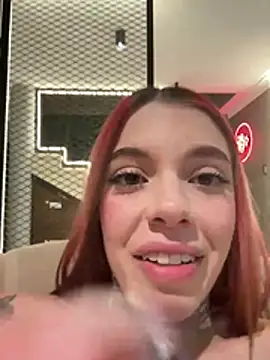 Chatroom XXX en direct de Meganreed_