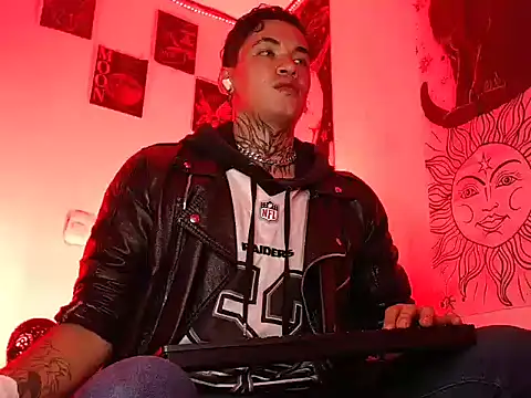 Chat XXX en directo de AlecBanne_