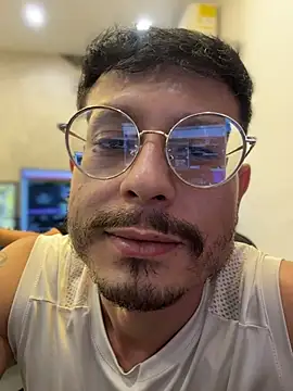 andrewlopezz Chat XXX live