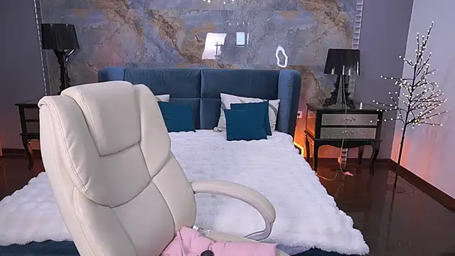 FoxyyKate live XXX chat