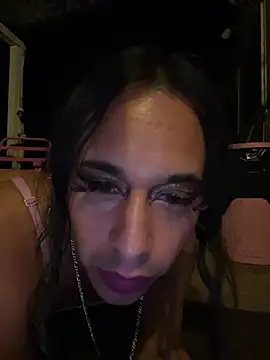 แชท XXX สดของ TranSexualJade95