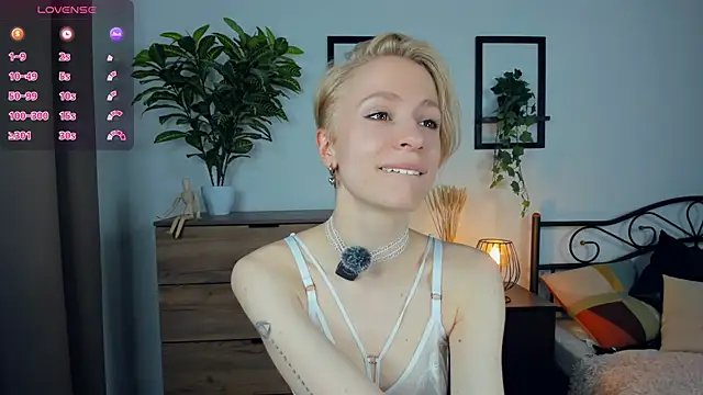 JanettePerro live XXX chat