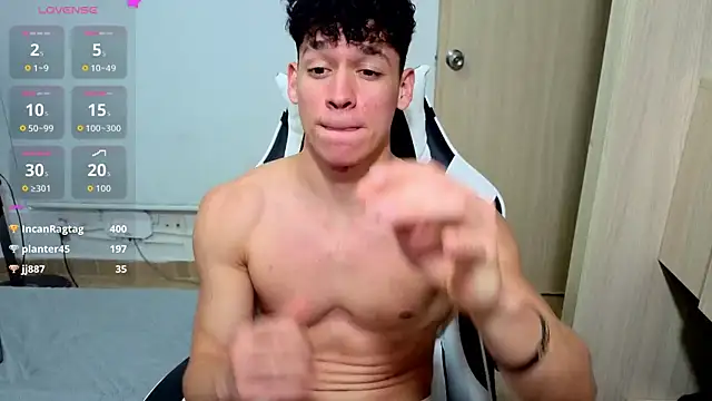 Chat XXX en directo de Luke_Muscle