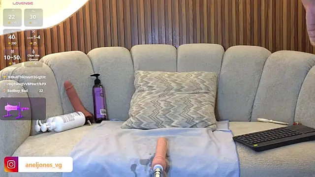 anellejones Chat XXX in diretta
