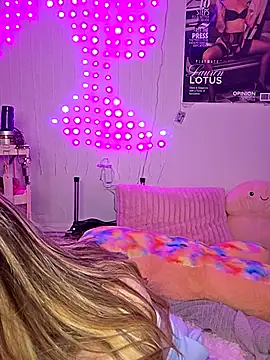laurenlotus Show in webcam