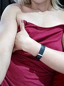 Barbara_Squirt_ 即時 XXX 聊天
