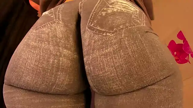 Chat +18 de Gabby_Haze ao vivo