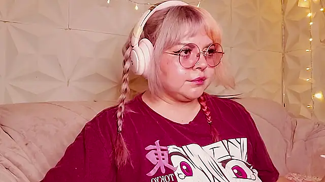 Онлайн чат XXX Satyn_doll