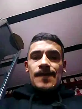D1ogh0's Live XXX Chat