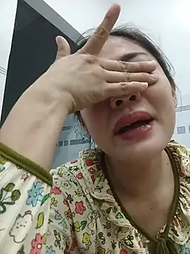 ห้องแชทสดของ -Arabella-