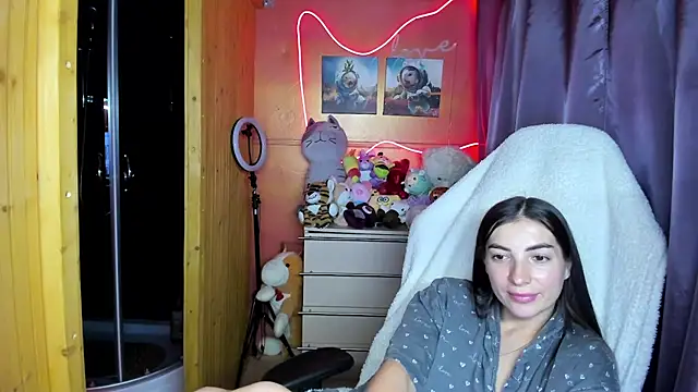 Fiery_Brunette_'s Live XXX Chat
