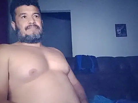 tarra122 Adlı Modelin Canlı XXX Sohbeti