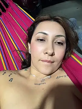 دردشة KittyObsession الجنسية المباشرة