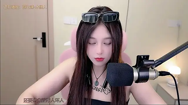 Qiaoqiaodawang 现场XXX聊天