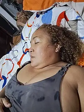 CurvyHeat Live XXX Chat