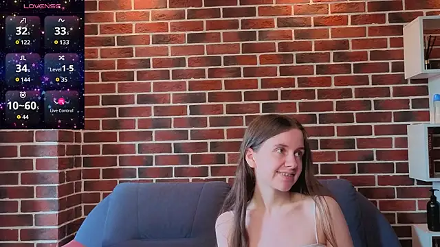 MyrtaMcclaney's Live XXX Chat