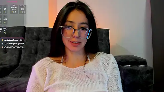 emmadiaz1 Adlı Modelin Canlı XXX Sohbeti