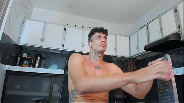 ostbot_ Chat XXX live